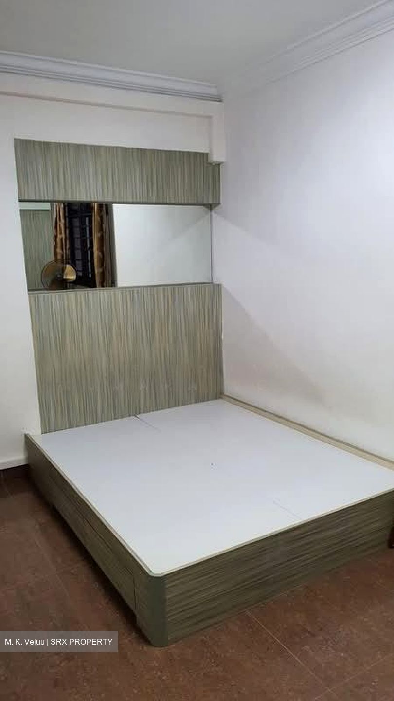 Blk 690B Choa Chu Kang Crescent (Choa Chu Kang), HDB Executive #578157591